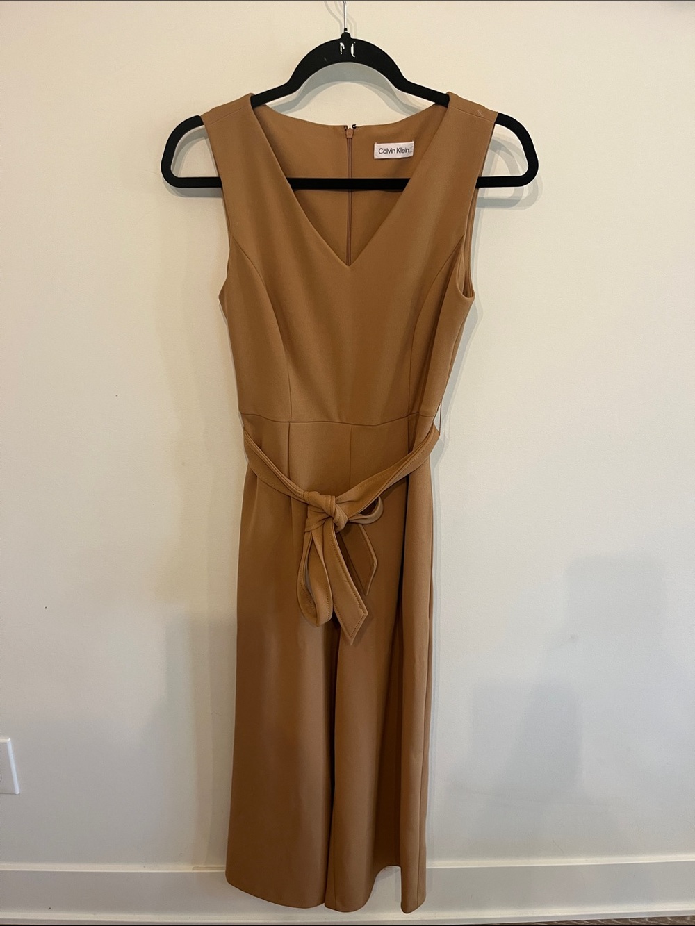 Calvin Klein Tan Sleeveless V-Neck Tie-Waist Jumpsuit